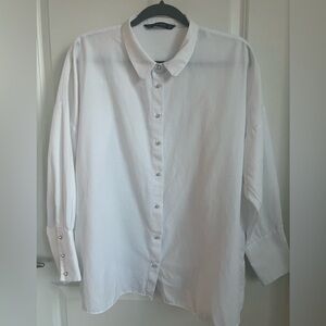 Zara Women's White Button-Up Blouse
